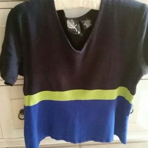 Dana Buckman V neck short sleeve